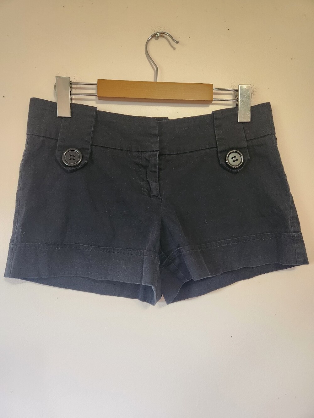 ​Y2K Seductions Black Cuffed Shorts w/ Button Tab Detail Size 5 EUC 00s Retro